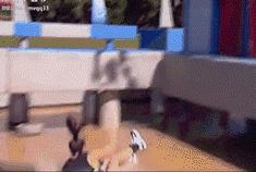 没办法啊打又打不过，只能用淫荡的微笑来缓解尴尬