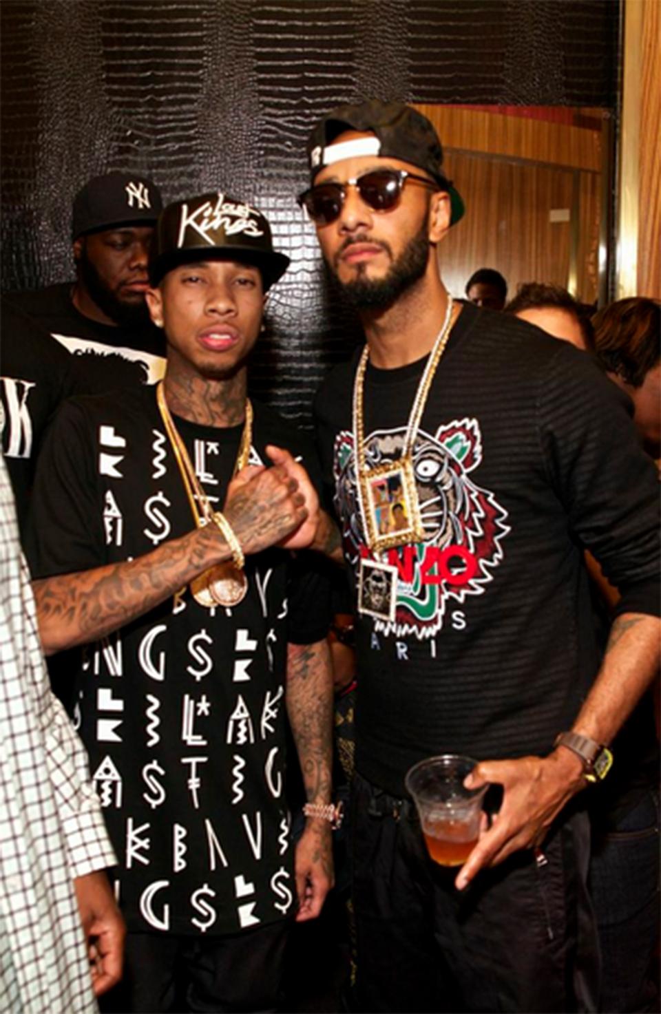 老虎秋冬高级感穿搭,虎头卫衣如何搭配