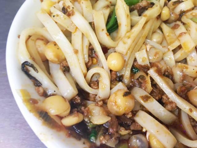 重庆渝中区十大必吃饭店,重庆不能错过的三家火锅店