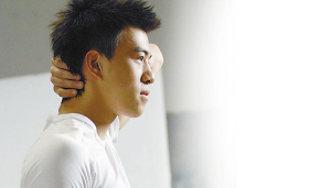 骨科专家谈颈椎病,骨科医生教你一招放松颈椎