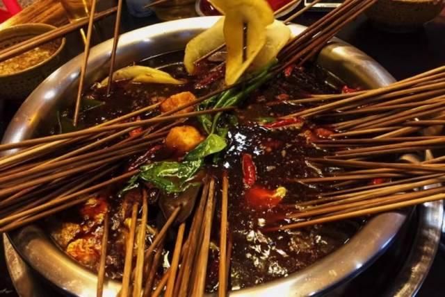 重庆渝中区十大必吃饭店,重庆不能错过的三家火锅店