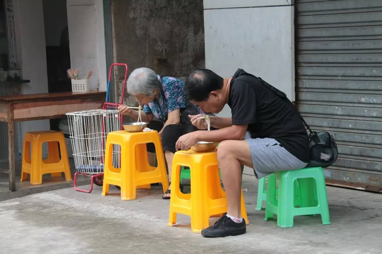 石家庄99%人的上班状态，最后一个说到心坎里了！