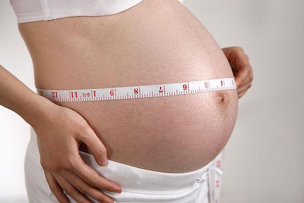 孕中期肚子有紧绷感是怎么回事,孕中期肚子紧绷感是怎么回事