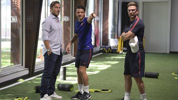 托蒂在意大利预选赛,托蒂加盟米兰和皇马