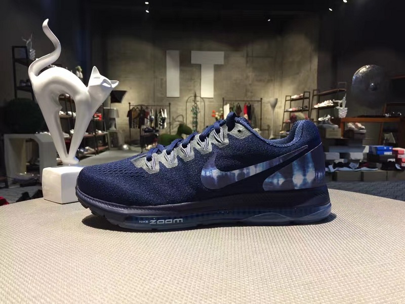 nike登月跑鞋适合跑步吗,nike登月鞋适合夏天穿吗