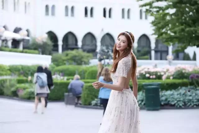 适合大脸显小的发型,公主显脸小发型