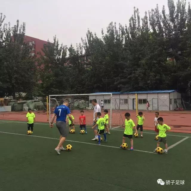 足球训练家长告知书,足球启蒙训练要关注什么