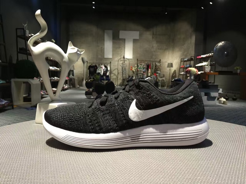 nike登月跑鞋适合跑步吗,nike登月鞋适合夏天穿吗