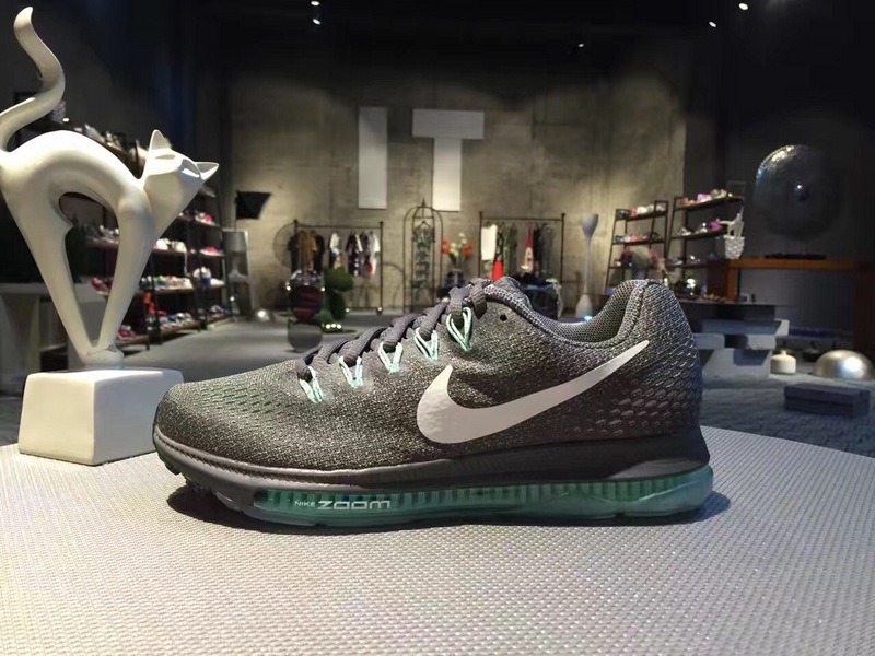 nike登月跑鞋适合跑步吗,nike登月鞋适合夏天穿吗