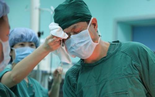 男医生顺产会看到什么,男妇产医生接生的好处