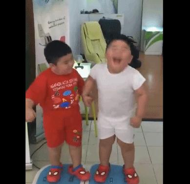 吴镇宇说自己火大动态图,吴镇宇发飙摔倒视频