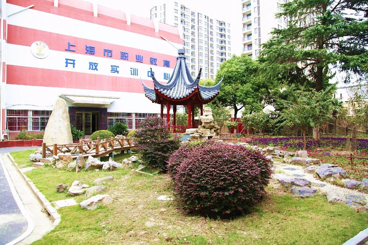 上海被称为模范的学校你知道几所,多所高校被通报批评