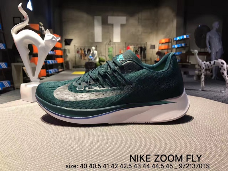 nike登月跑鞋适合跑步吗,nike登月鞋适合夏天穿吗