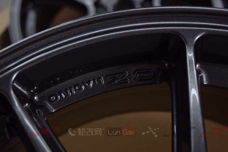 神车改装,高尔夫7.5代升级17寸gti轮毂