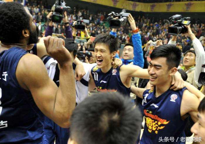 比赛不让打还缺席颁奖典礼！原国青得分王为何成了酱油男？