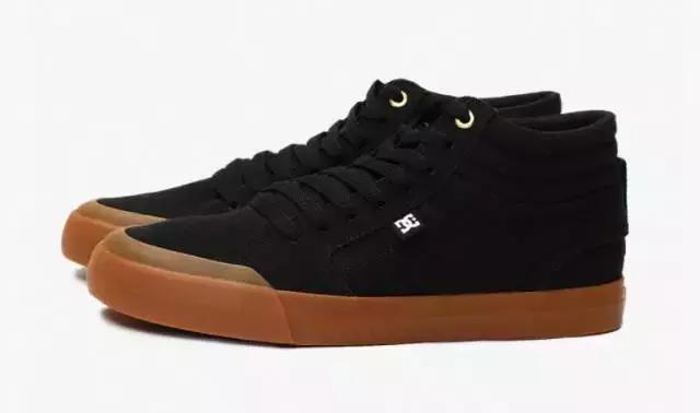 帅球鞋,帅球鞋白色