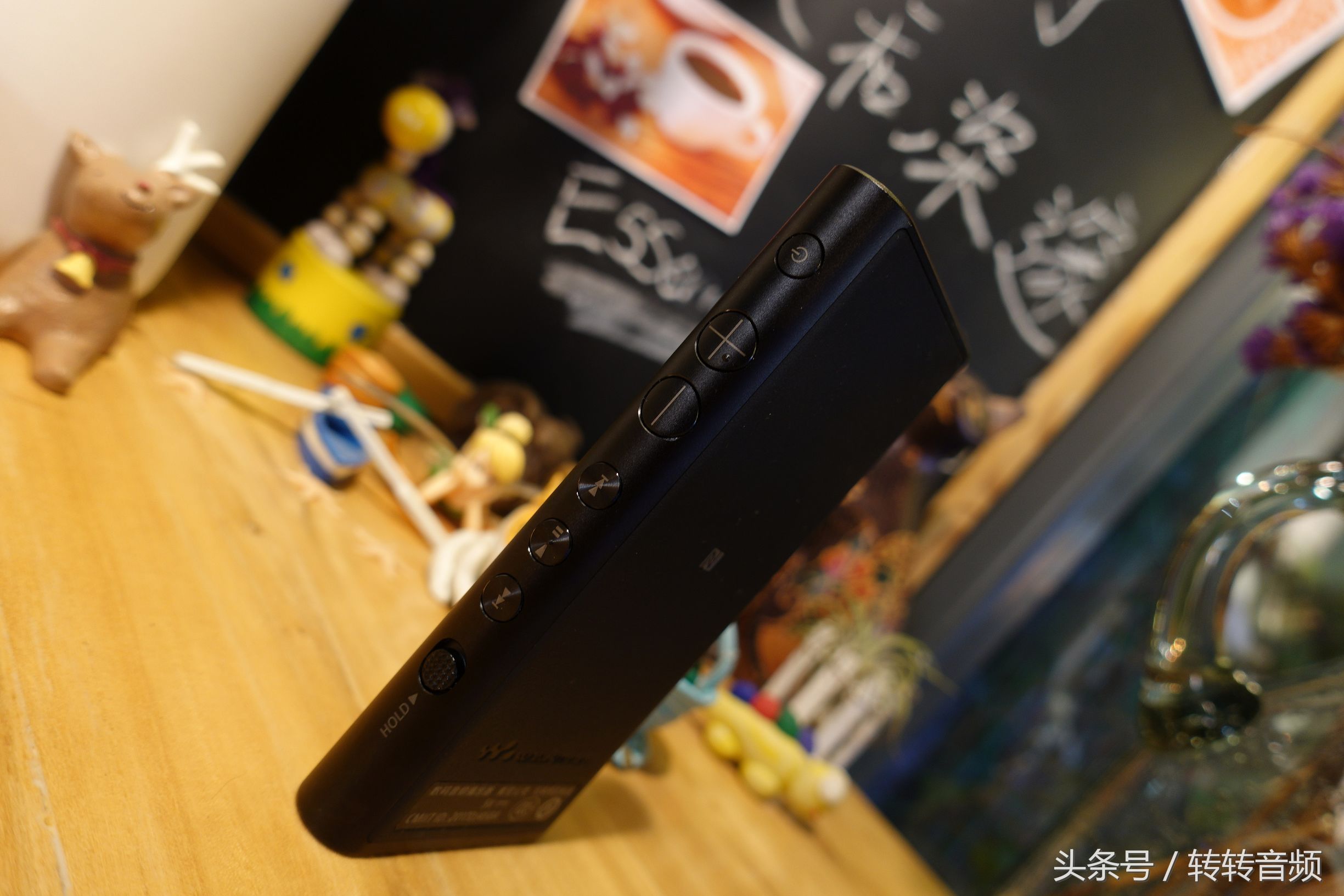 索尼zx300a和艾利和对比评测,索尼zx300a测评多少钱