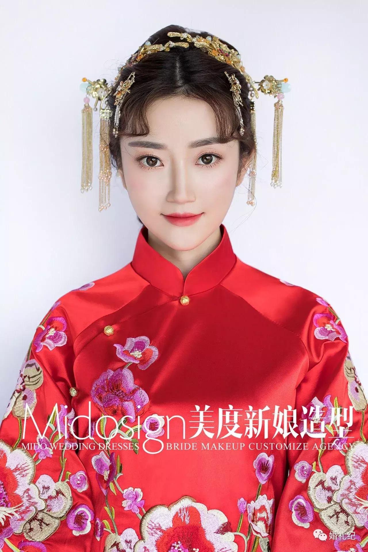 如何挑选适合中式婚礼的妆容,中式婚礼搭配