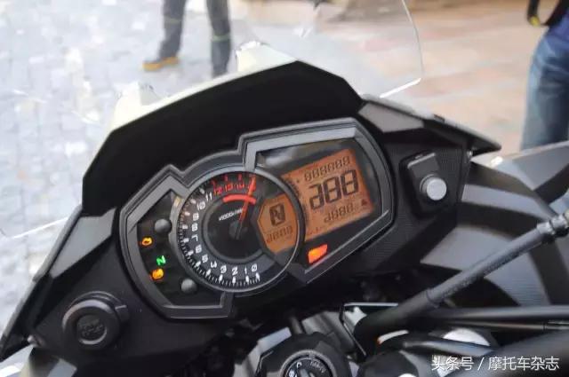 国内最便宜进口ADV来了！川崎Versys-X300售价4.75万起，但是……