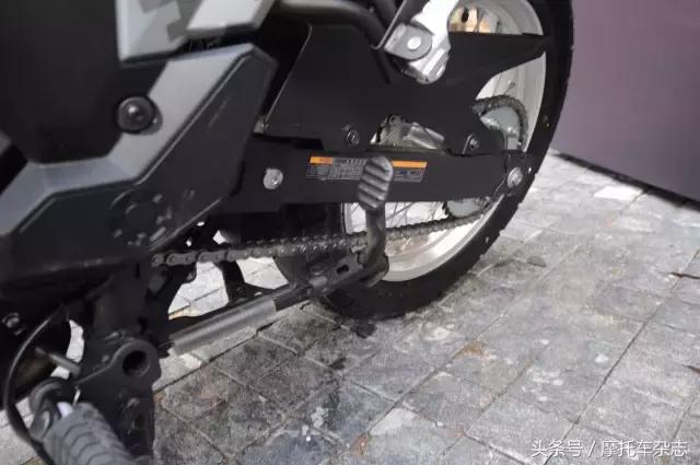 国内最便宜进口ADV来了！川崎Versys-X300售价4.75万起，但是……