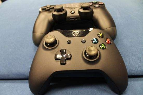 终极PK：到底是买PS4还是Xbox？