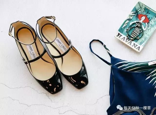 战利品｜助理*妞小**跟我出了一趟差，居然买了这么多！