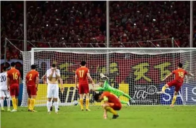 中超球迷骂裁判完整视频,中超球迷骂裁判后续