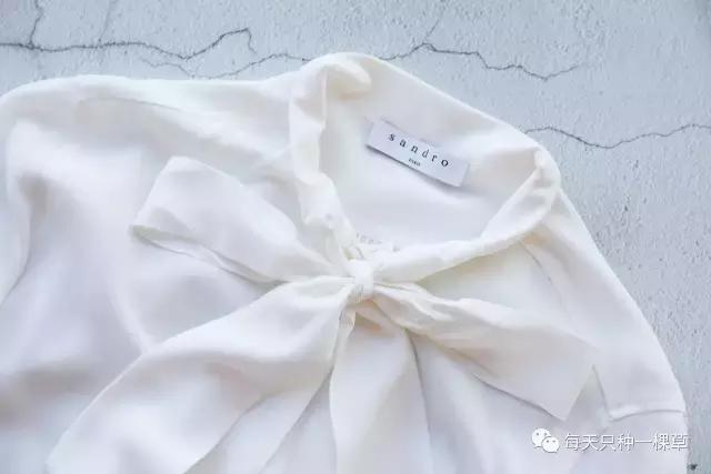 战利品｜助理*妞小**跟我出了一趟差，居然买了这么多！