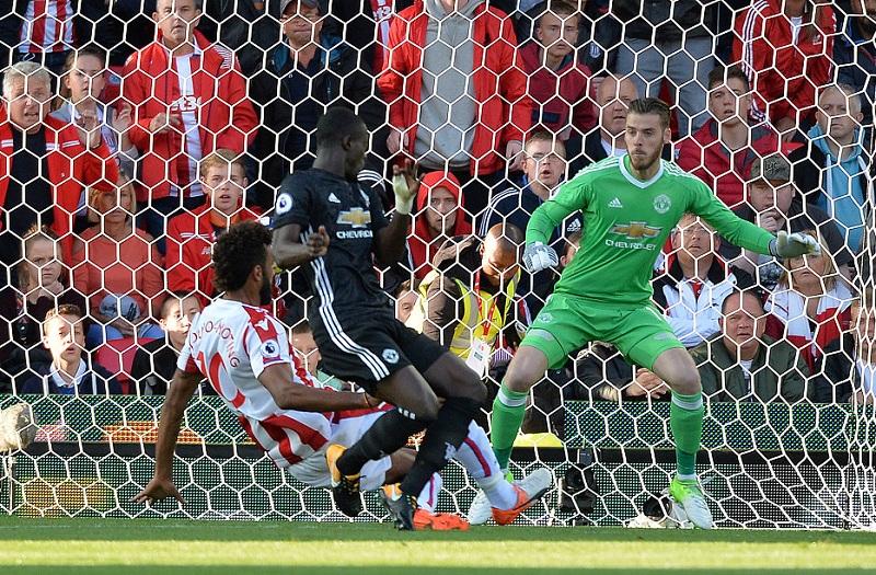 德赫亚被曼联后防逼的发挥出巅峰,曼联不再信任失误频频的德赫亚