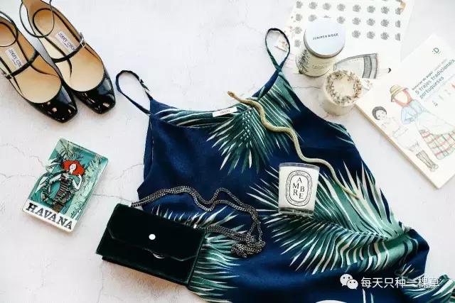 战利品｜助理*妞小**跟我出了一趟差，居然买了这么多！