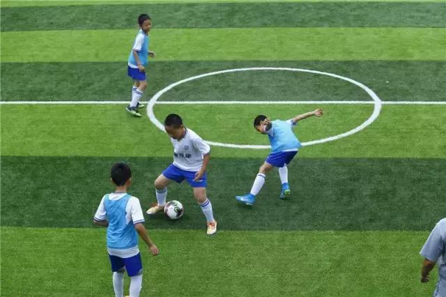 西甲足球联赛比赛视频,五人制足球赛激情开赛