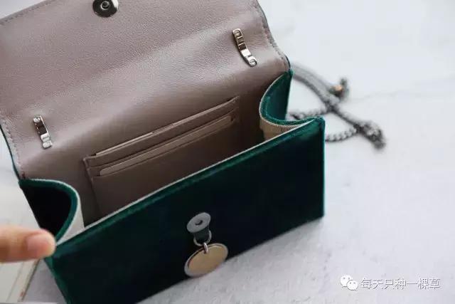 战利品｜助理*妞小**跟我出了一趟差，居然买了这么多！