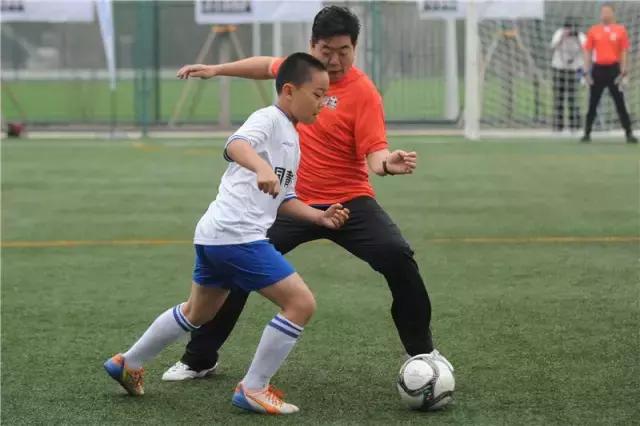 西甲足球联赛比赛视频,五人制足球赛激情开赛