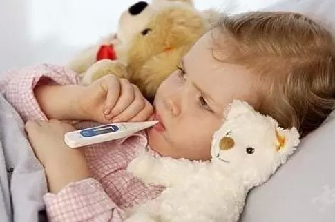 宝宝38度了还要物理降温吗,宝宝体温持续38.5要吃美林吗