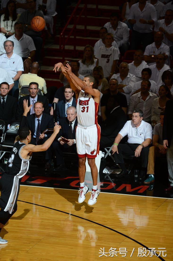 姚明首秀得分上双,姚明11号新秀完整版