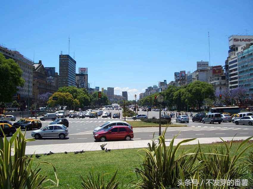 站在河中间大喊一声，3个国家的人都能听见，好神奇的地方