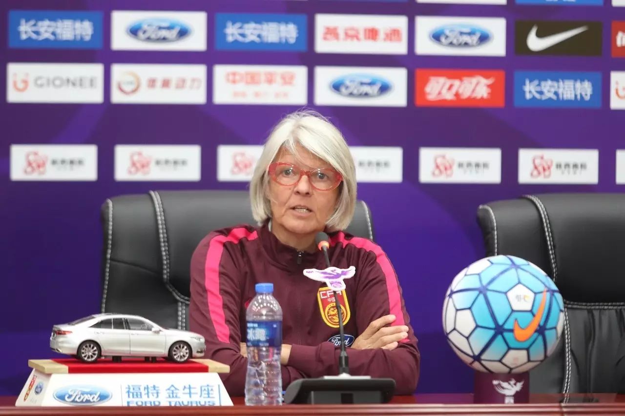 巾帼不让须眉女篮战胜强敌,中国女足6比0伊朗女足