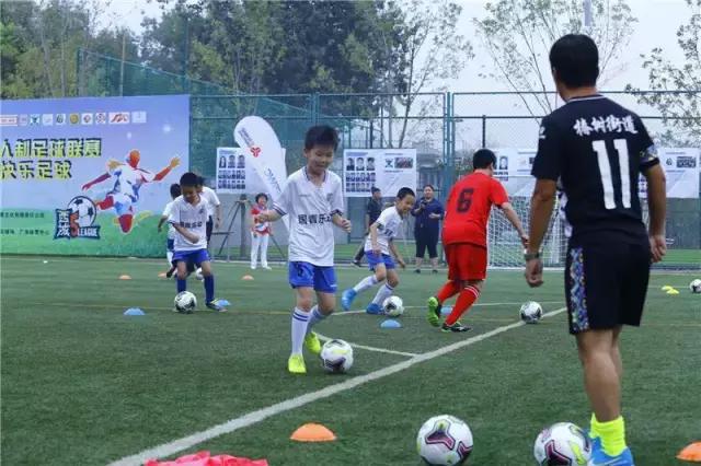 西甲足球联赛比赛视频,五人制足球赛激情开赛