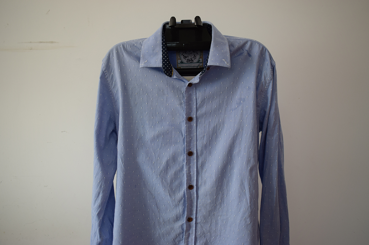 没有熨斗如何快速去除衣物褶皱,顽固褶皱的衣服没熨斗怎么办