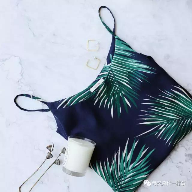 战利品｜助理*妞小**跟我出了一趟差，居然买了这么多！