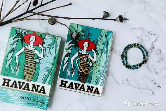 战利品｜助理*妞小**跟我出了一趟差，居然买了这么多！