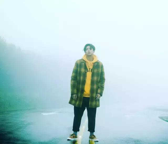 拿出旧格纹衫，秋冬这么搭胜过你买狠货！