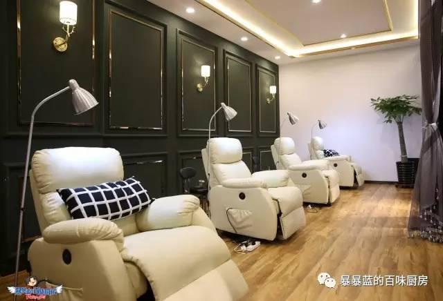 沈阳黑天鹅美甲店,沈阳美甲店最贵