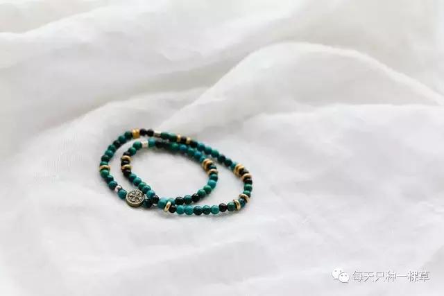 战利品｜助理*妞小**跟我出了一趟差，居然买了这么多！