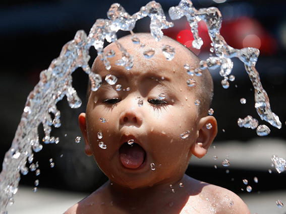 晚上烧的隔夜水第二天早上能喝吗,你知道隔夜水为什么不能喝吗