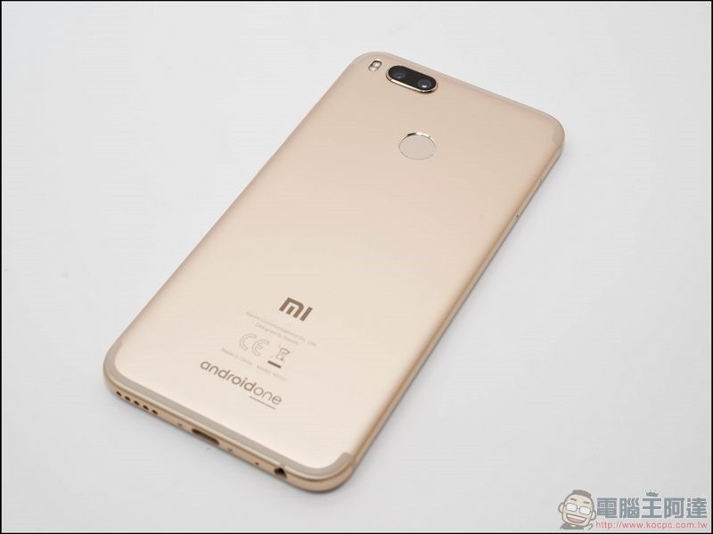 小米A1开箱评测：首款搭载AndroidOne系统的小米手机