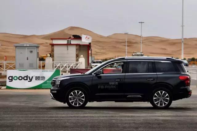 独家探营2017英雄会！不止硬汉越野车，还有超跑和战斗机？