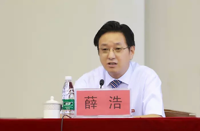 我校隆重举行新生典礼,新生入学仪式暨开学典礼