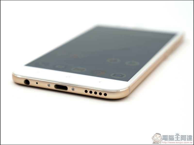 小米A1开箱评测：首款搭载AndroidOne系统的小米手机