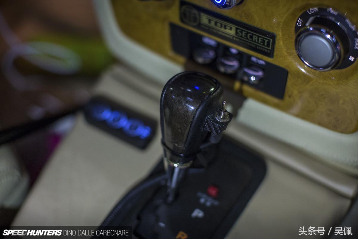 劳斯莱斯为什么不用丰田发动机,为了一把伞买劳斯莱斯